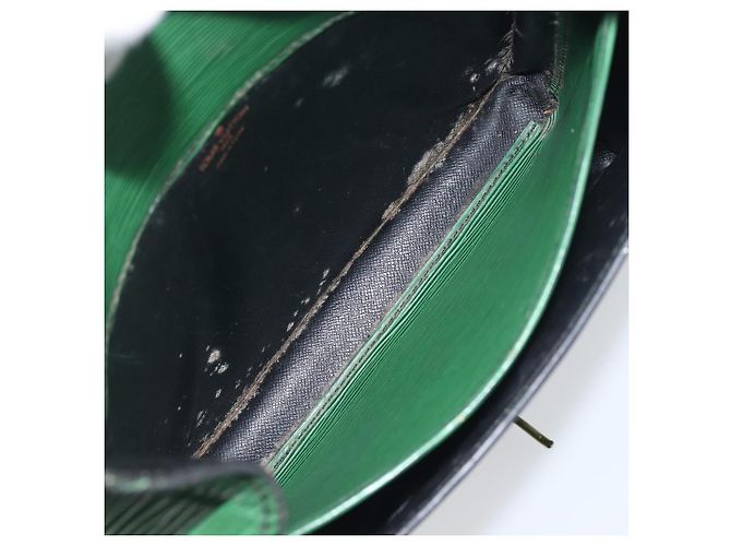 Borsa a tracolla LOUIS VUITTON Epi Cartouchiere MM Verde M52244 LV Auth 198910 - vista 11