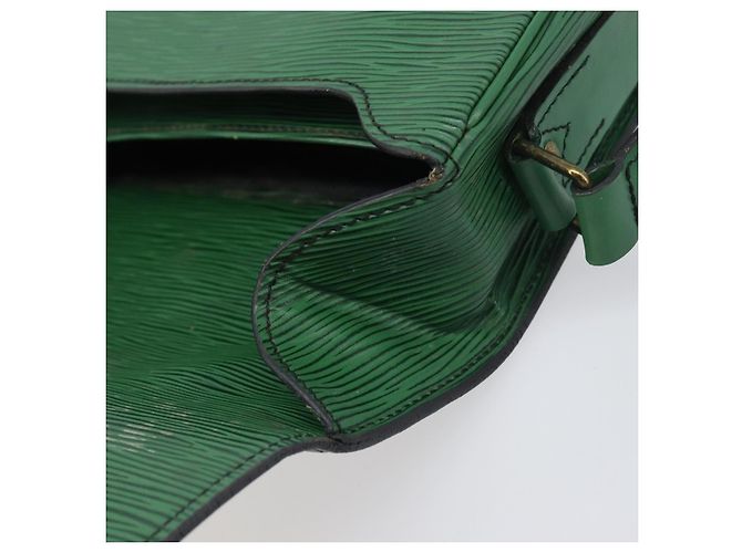Borsa a tracolla LOUIS VUITTON Epi Cartouchiere MM Verde M52244 LV Auth 198910 - vista 9