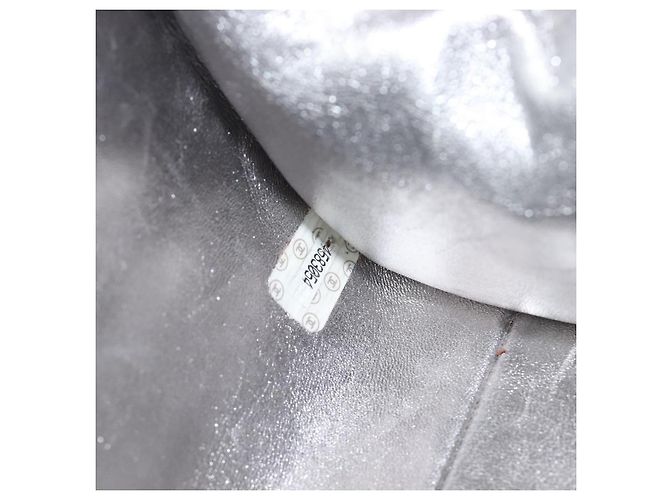 CHANEL Pochette a spalla con catena in pelle Matelassé Silver CC Auth 197202A Argento - vista 12