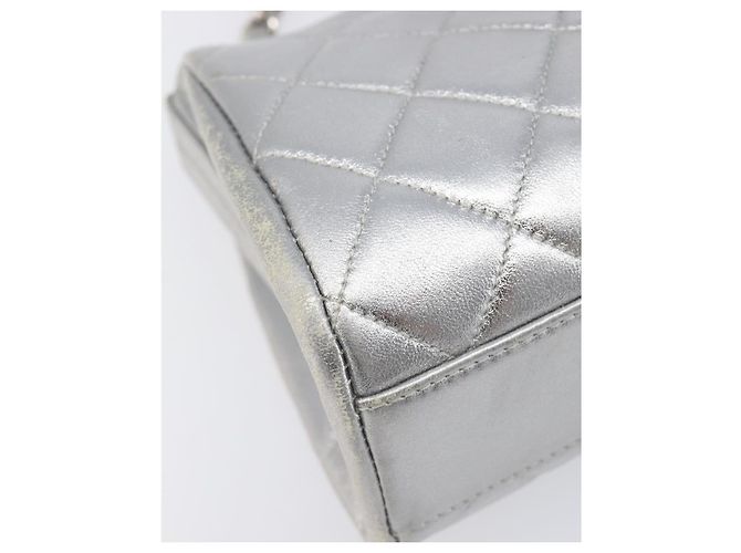 CHANEL Pochette a spalla con catena in pelle Matelassé Silver CC Auth 197202A Argento - vista 15
