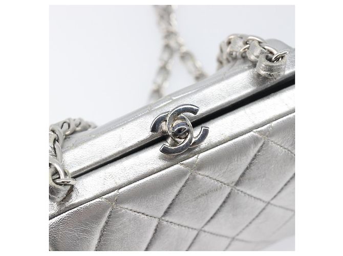 CHANEL Pochette a spalla con catena in pelle Matelassé Silver CC Auth 197202A Argento - vista 18