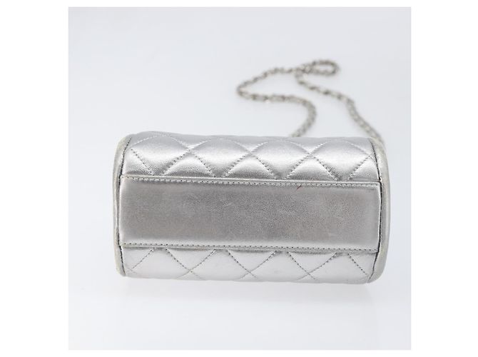 CHANEL Pochette a spalla con catena in pelle Matelassé Silver CC Auth 197202A Argento - vista 5