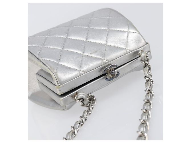 CHANEL Pochette a spalla con catena in pelle Matelassé Silver CC Auth 197202A Argento - vista 6