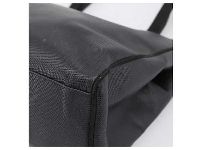 Borsa a tracolla Salvatore Ferragamo Vala in pelle nera e oro Auth 197656 Nero D'oro - vista 15