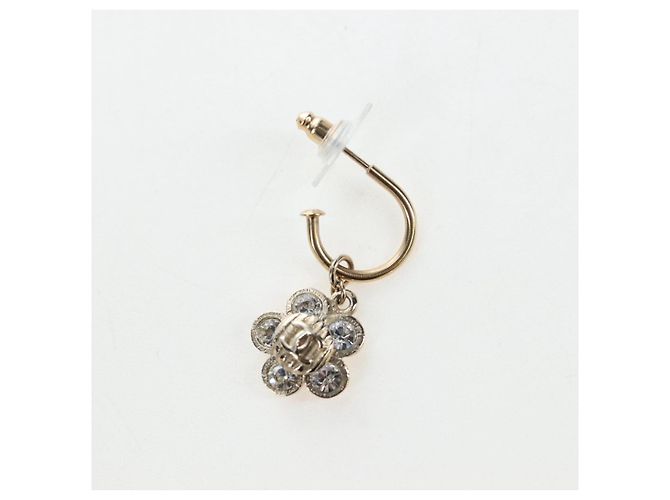 CHANEL Pierce Metal Champagne Gold CC Auth 198815M D'oro - vista 9