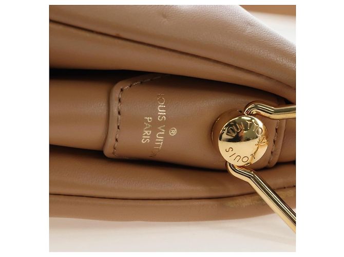 LOUIS VUITTON Monogram Emboss Kussan PM Shoulder Bag Taupe M21263 Auth 195912V - vista 25