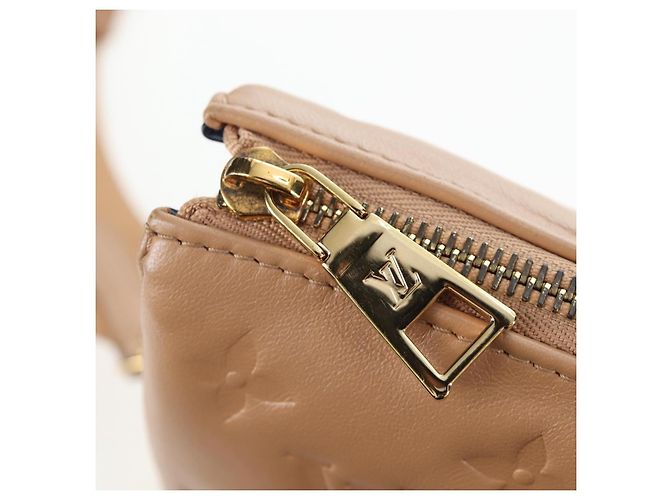 LOUIS VUITTON Monogram Emboss Kussan PM Shoulder Bag Taupe M21263 Auth 195912V - vista 26