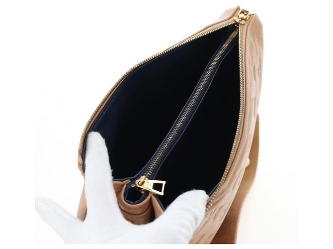 LOUIS VUITTON Monogram Emboss Kussan PM Shoulder Bag Taupe M21263 Auth 195912V - vista 27