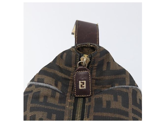 Borsa a mano Vanity Pouch FENDI Zucca Canvas Nero e Marrone Auth mr2846 - vista 18