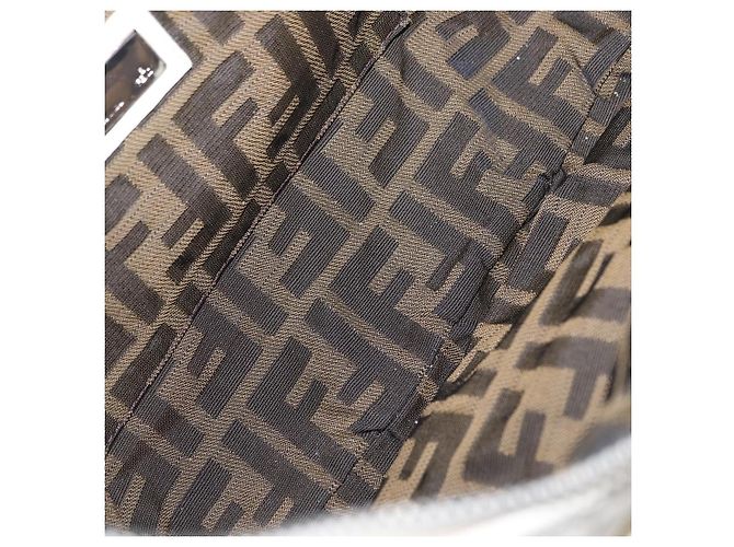 Borsa a tracolla FENDI Spy Bag in pelle bianca Auth 199204V Bianco - vista 11