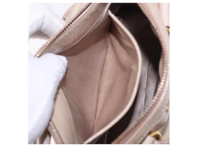 Sac à main Miu Miu en cuir 2way Beige Gold Auth ka5835V Doré - vue 25