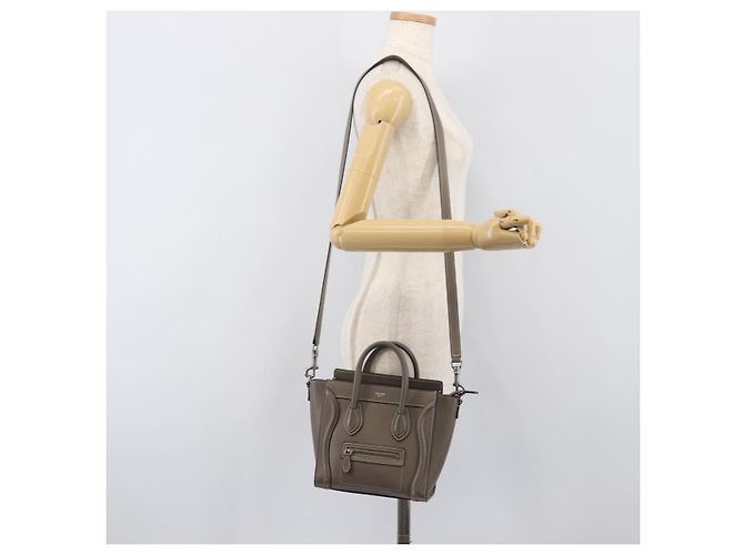 Céline Borsa a mano CELINE Luggage Nano Shopper in pelle 2way Grigio Argento Auth 199033V Marrone - vista 27
