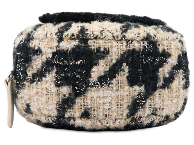 Clutch rotonda Chanel CC in tweed matelassé nero e shearling con tracolla a catena - vista 3