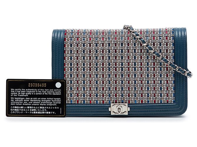 Borsa a tracolla Boy Wallet On Chain in pelle d'agnello blu con cristalli Chanel - vista 7