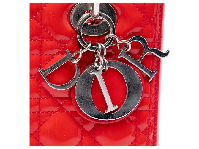 Borsa Lady Dior Medium in pelle vernice Cannage rossa Dior Rosso - vista 5