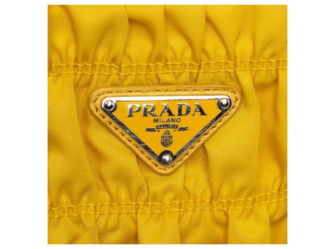 Borsa Prada Tessuto Gaufre gialla Giallo - vista 6