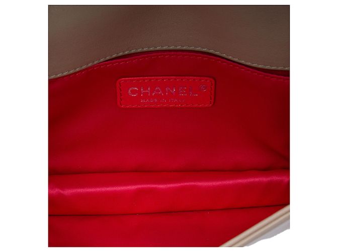 Borsa a tracolla Chanel CC Patent Lipstick Ligne Flap Beige - vista 4