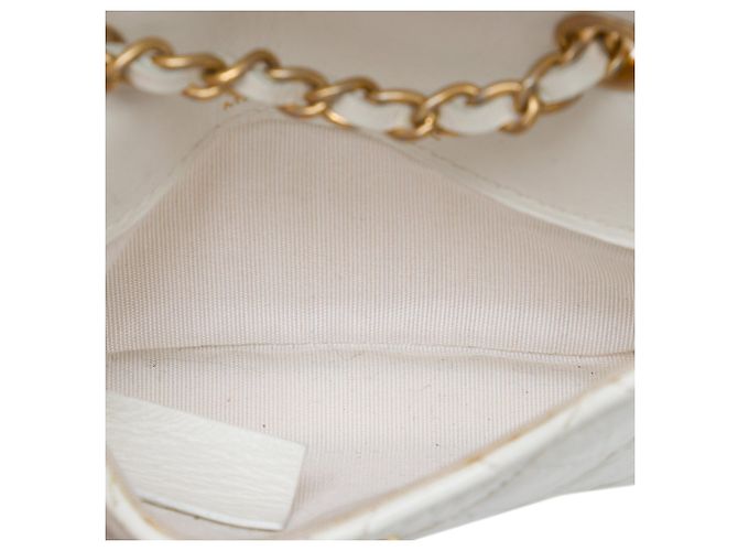 Borsa vita Chanel CC matelassé in vitello invecchiato lucido bianca Bianco - vista 4