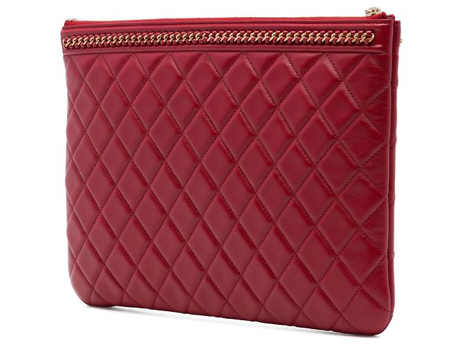 Clutch Chanel Boy O Case Medium de piel de cordero acolchada roja con cadena - vista 2