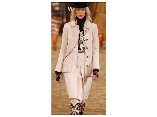 Chaquetas Chanel La Petite Veste Noire Multicolor - vista 4