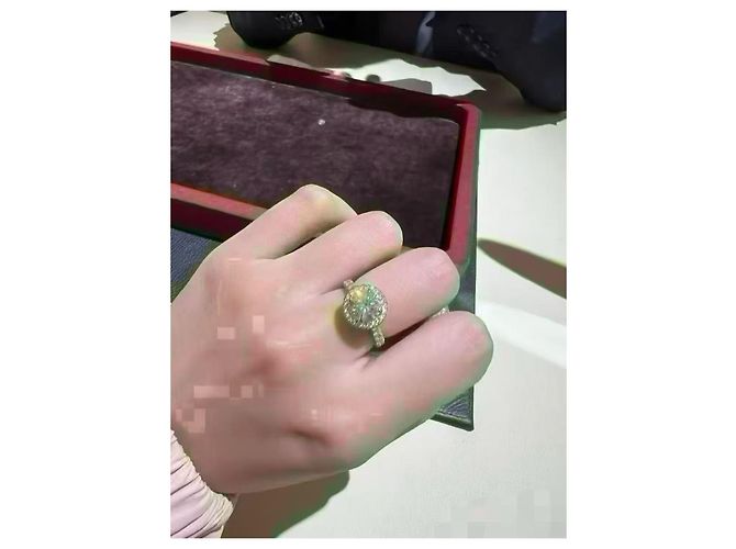 Anello Cartier in platino e diamanti taglia 51 Multicolore - vista 2