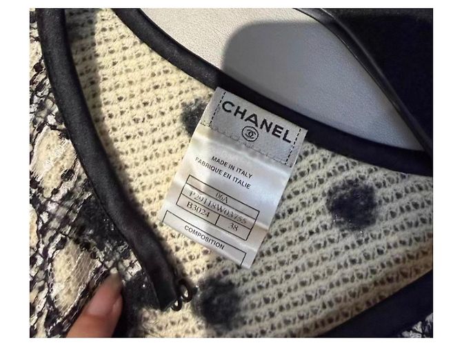 Chaquetas Chanel La Petite Veste Noire Multicolor - vista 4