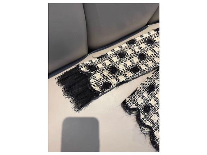 Chaquetas Chanel La Petite Veste Noire Multicolor - vista 5