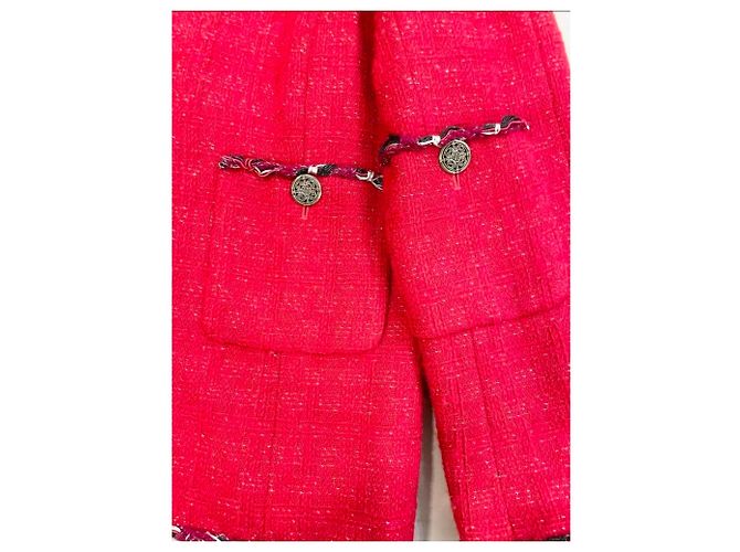 Chaquetas Chanel La Petite Veste Noire Roja - vista 5
