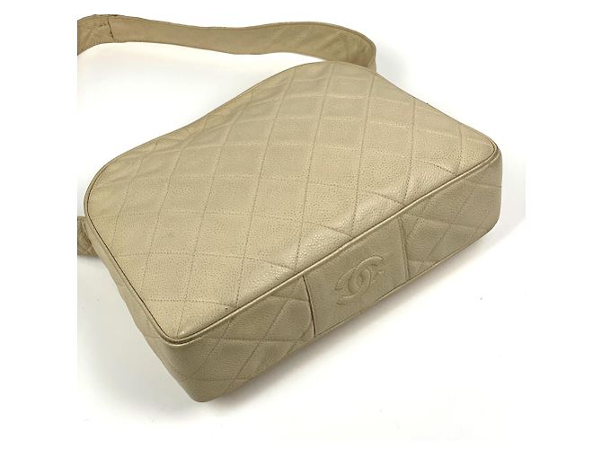 Borsa a tracolla Chanel in pelle Matelassé Crudo - vista 2