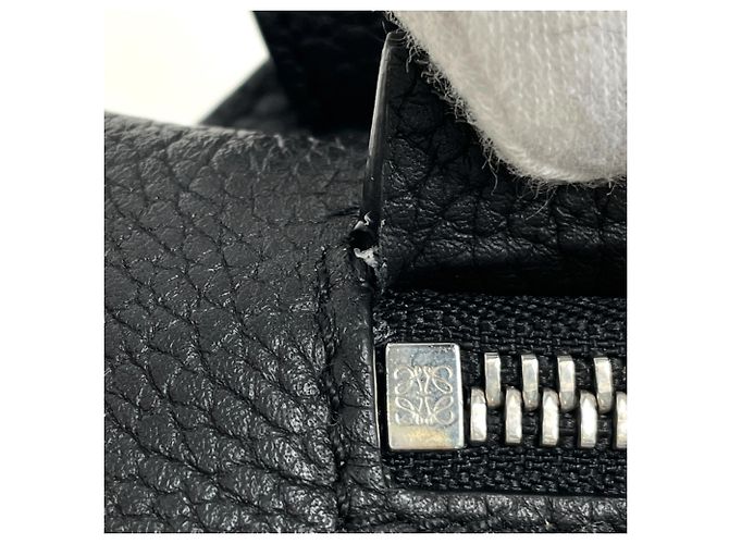 Loewe Anagram Leder-Umhängetasche Schwarz - Ansicht 6