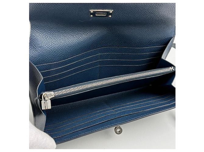 Hermès Portafoglio bi-fold Hermes Kelly Long in blu - vista 8