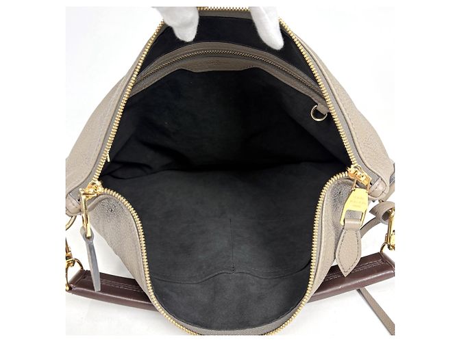 Borsa Louis Vuitton Selene MM Taupe - vista 8