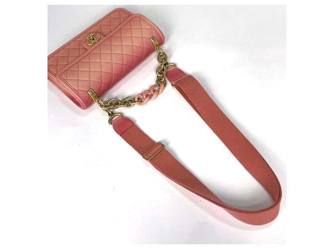 Borsa Chanel Matelassé in rosa salmone - vista 8