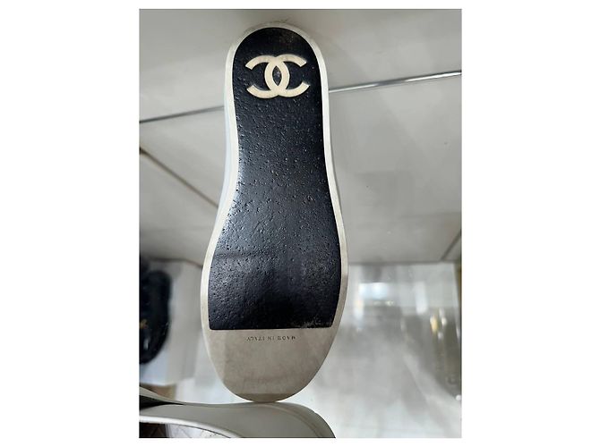 Scarpe basse slip-on in pelle Chanel Sz.36 usate - vista 7