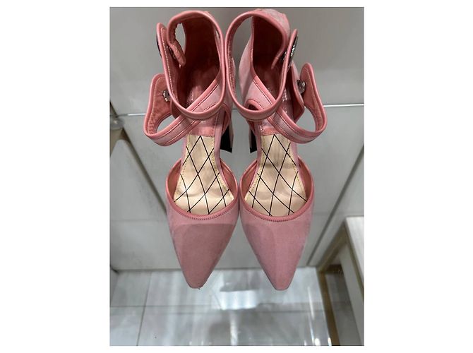 Louis Vuitton Décolleté in camoscio rosa LV Circle EU 38 Usato - vista 7