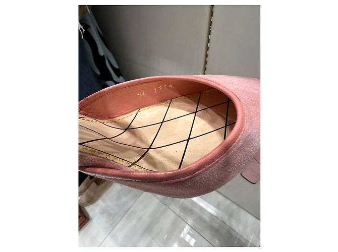 Louis Vuitton Décolleté in camoscio rosa LV Circle EU 38 Usato - vista 8