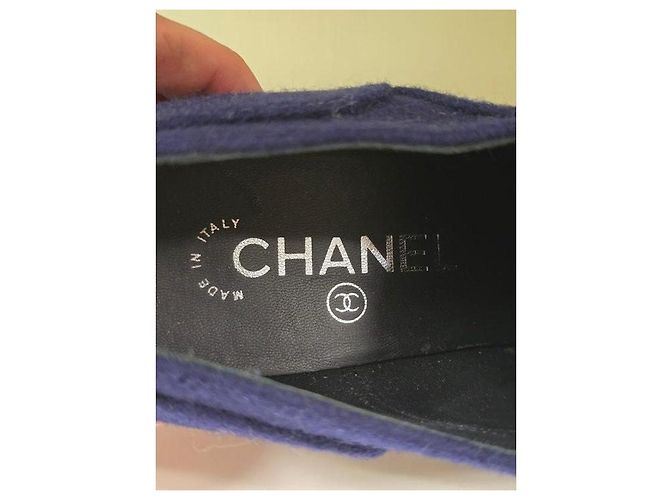 Stivaletti stringati in tessuto blu Chanel - EU 38 Usato - vista 10