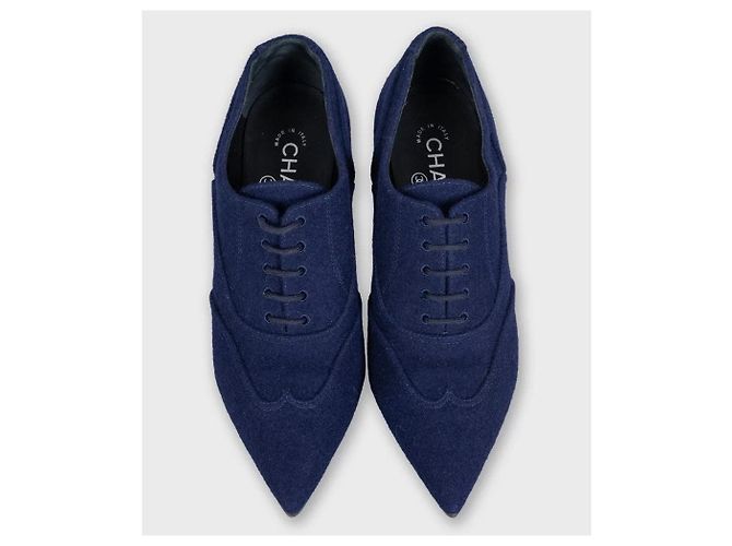 Stivaletti stringati in tessuto blu Chanel - EU 38 Usato - vista 2