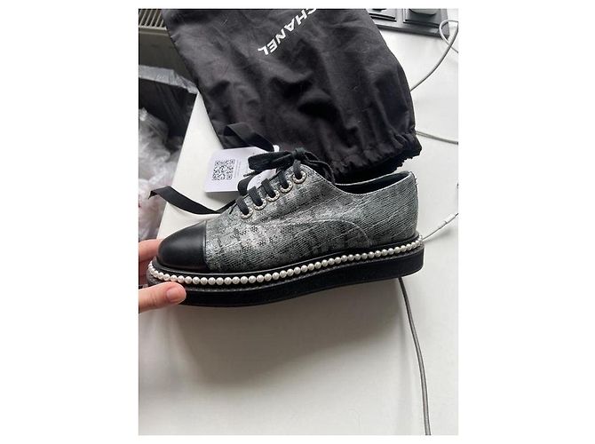Scarpe Derby con lacci Chanel Argento - EU 36 Usate - vista 5