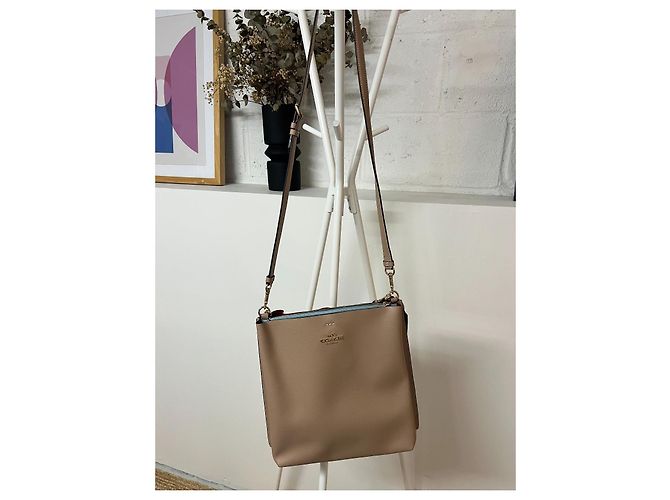 Coach Borsa a Secchiello in Pelle Martellata Beige - vista 12