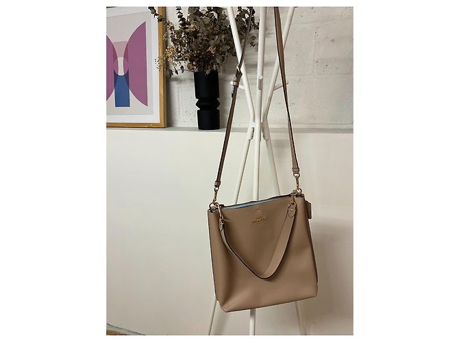 Coach Borsa a Secchiello in Pelle Martellata Beige - vista 9
