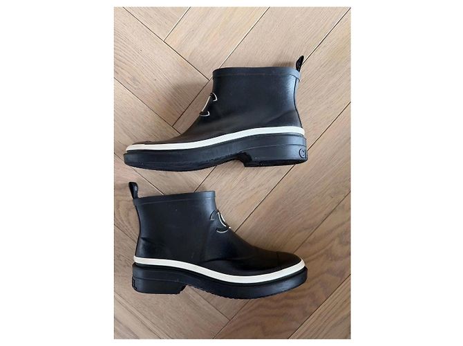 Stivaletti Chanel in gomma nera logo CC Nero - vista 2