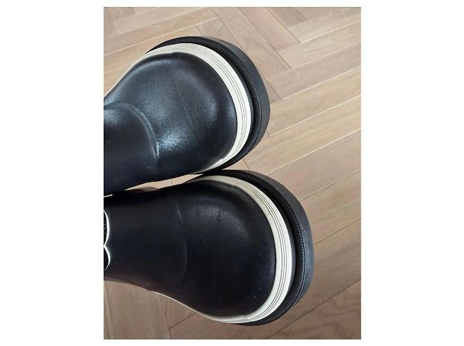 Stivaletti Chanel in gomma nera logo CC Nero - vista 5