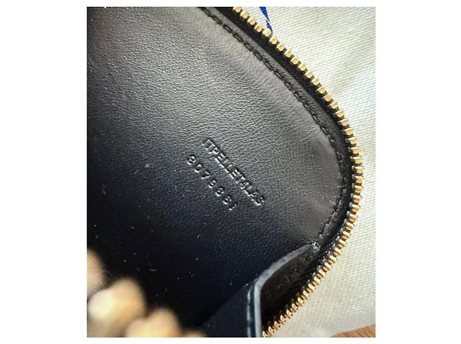 Burberry Leder Geldbeutel mit Anhänger Schwarz - Ansicht 5
