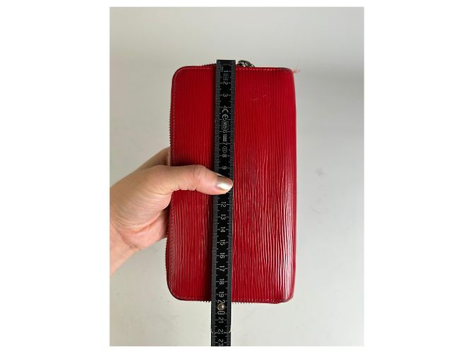 Vintage Louis Vuitton Epi Leder Zippy Wallet Rot Silber - Ansicht 8