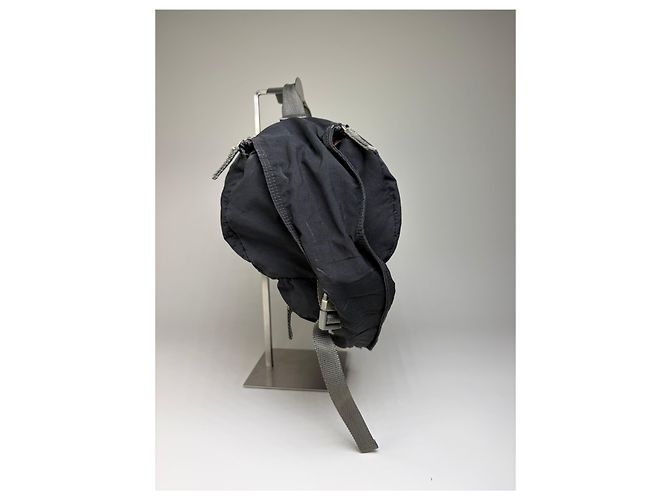 Vintage Prada Nylon Schultertasche Schwarz Silber - Ansicht 11