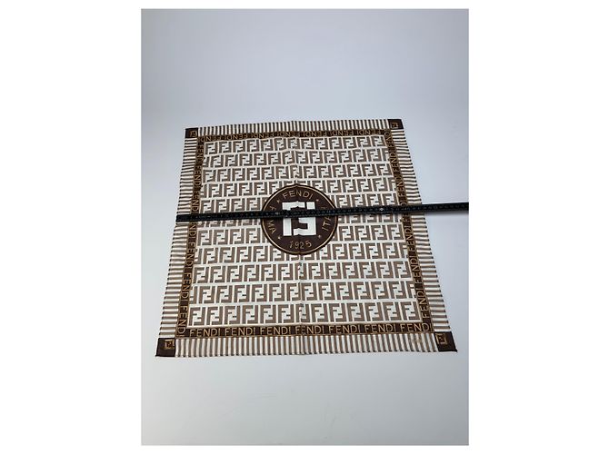 Zucca Foulard in seta Vintage Fendi FF Monogram Cream Brown Beige - vista 7
