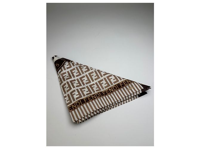 Zucca Foulard in seta Vintage Fendi FF Monogram Cream Brown Beige - vista 8