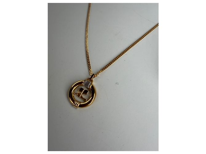 Collana con pendente logo Courreges vintage in metallo dorato - vista 4
