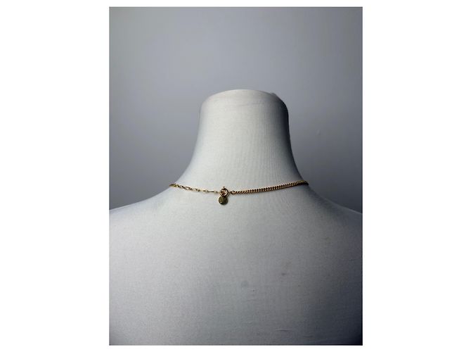 Collana con pendente logo Courreges vintage in metallo dorato - vista 5
